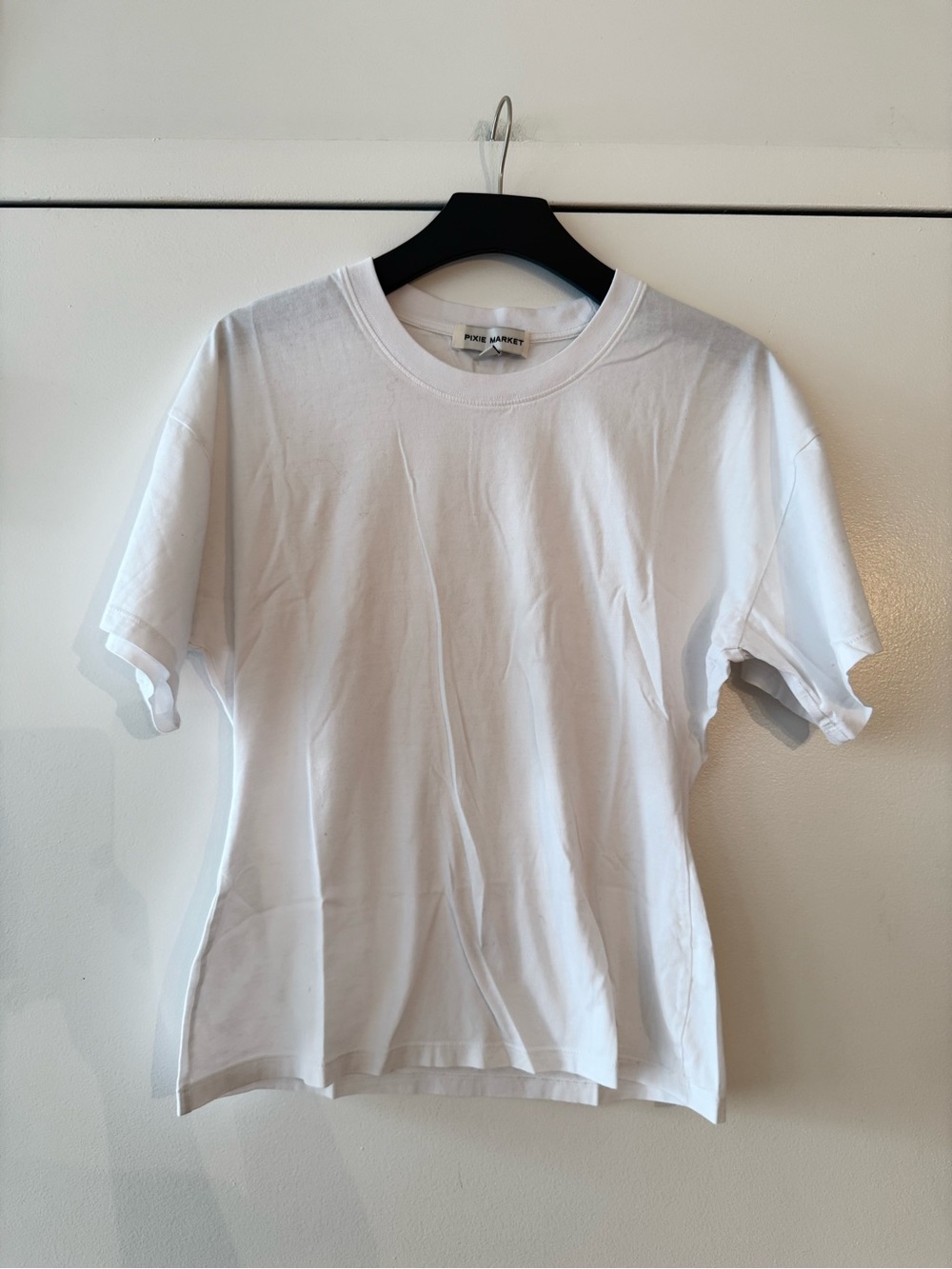 Pixie Market White Crewneck Women's Tee